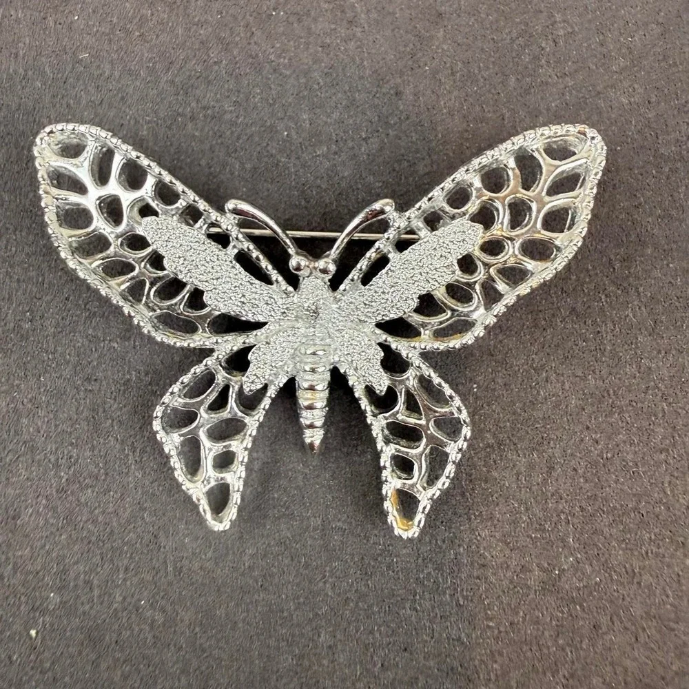 Sarah Coventry Vintage Filigree Butterfly Brooch Silver Tone Openwork Wing Pin